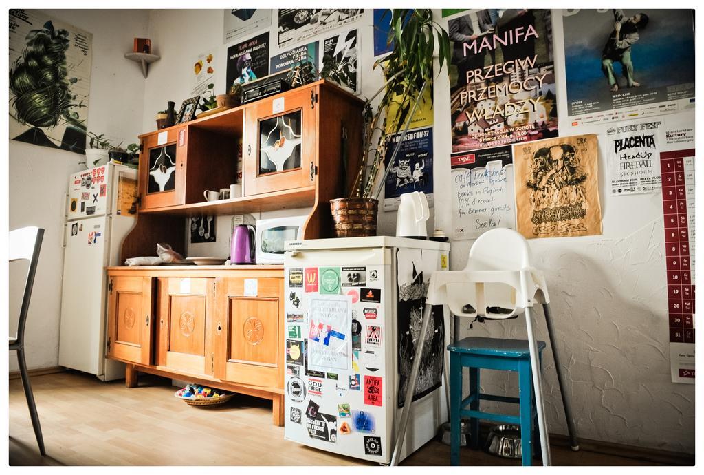 Hostel Bemma - Ozonowane Pokoje Wrocław Exteriör bild