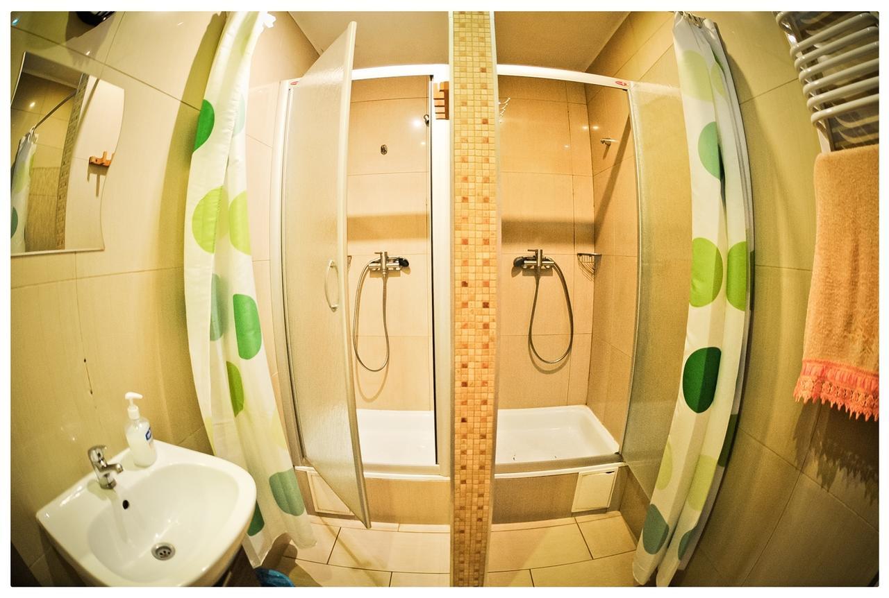 Hostel Bemma - Ozonowane Pokoje Wrocław Exteriör bild