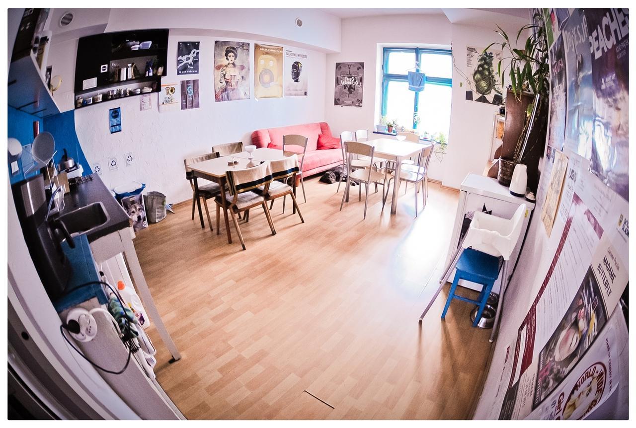 Hostel Bemma - Ozonowane Pokoje Wrocław Exteriör bild