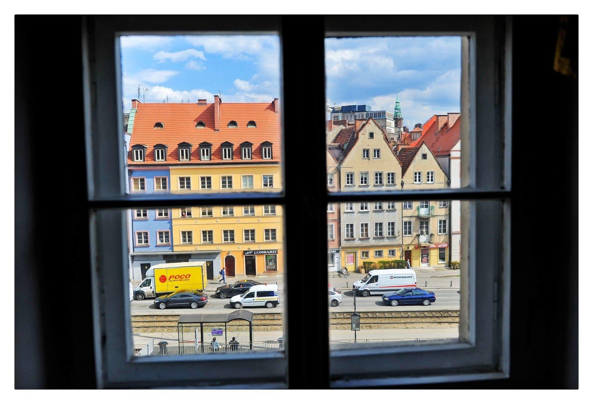 Hostel Bemma - Ozonowane Pokoje Wrocław Exteriör bild