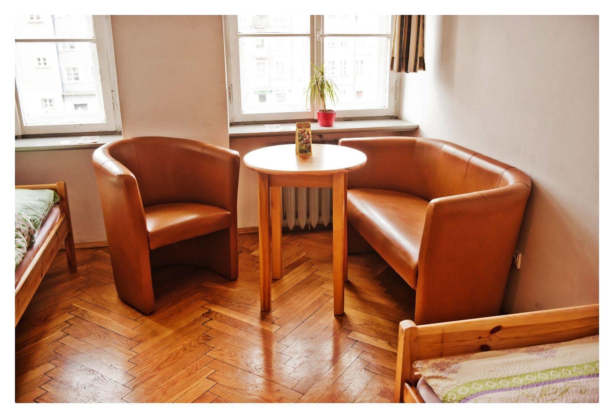 Hostel Bemma - Ozonowane Pokoje Wrocław Exteriör bild
