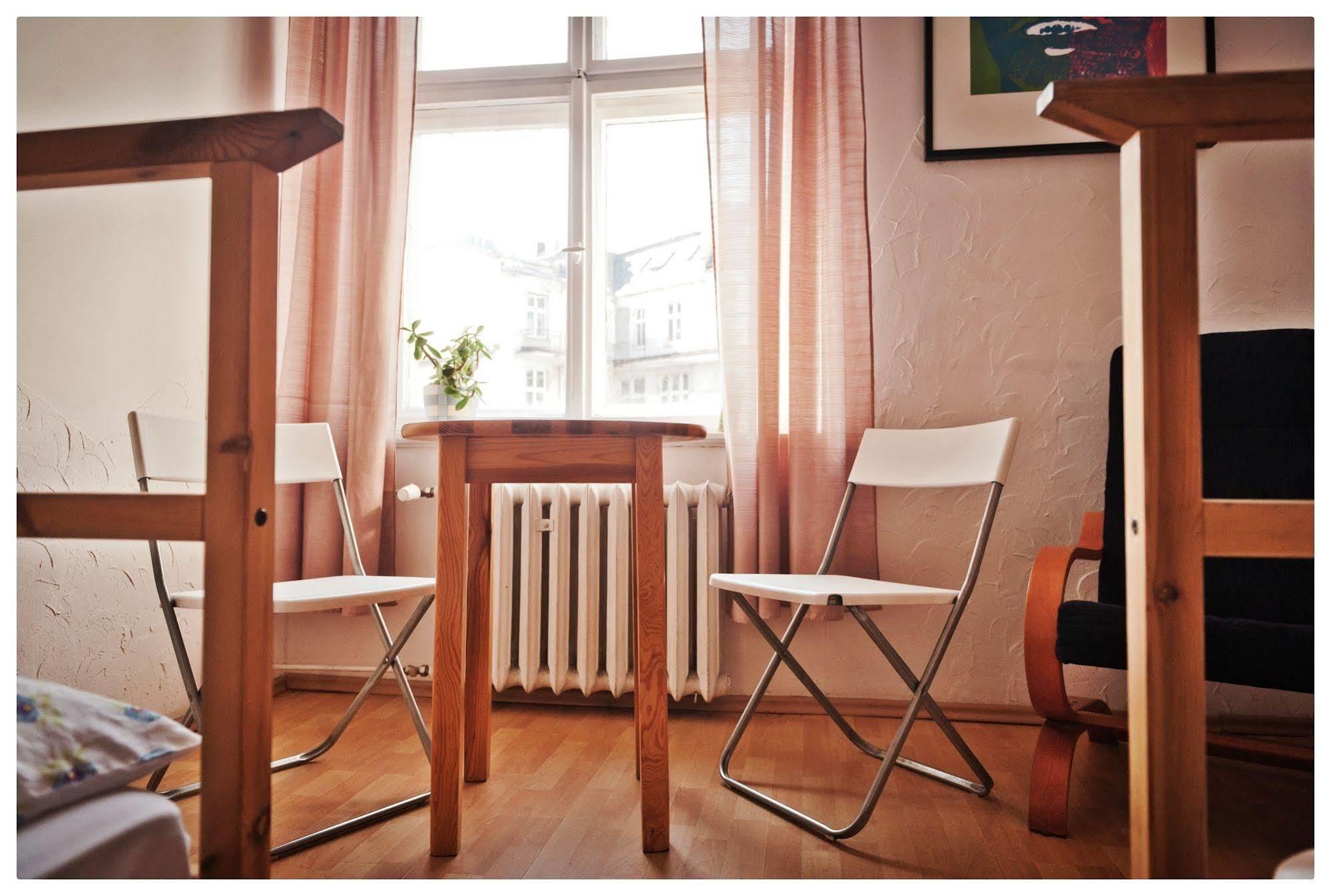 Hostel Bemma - Ozonowane Pokoje Wrocław Exteriör bild