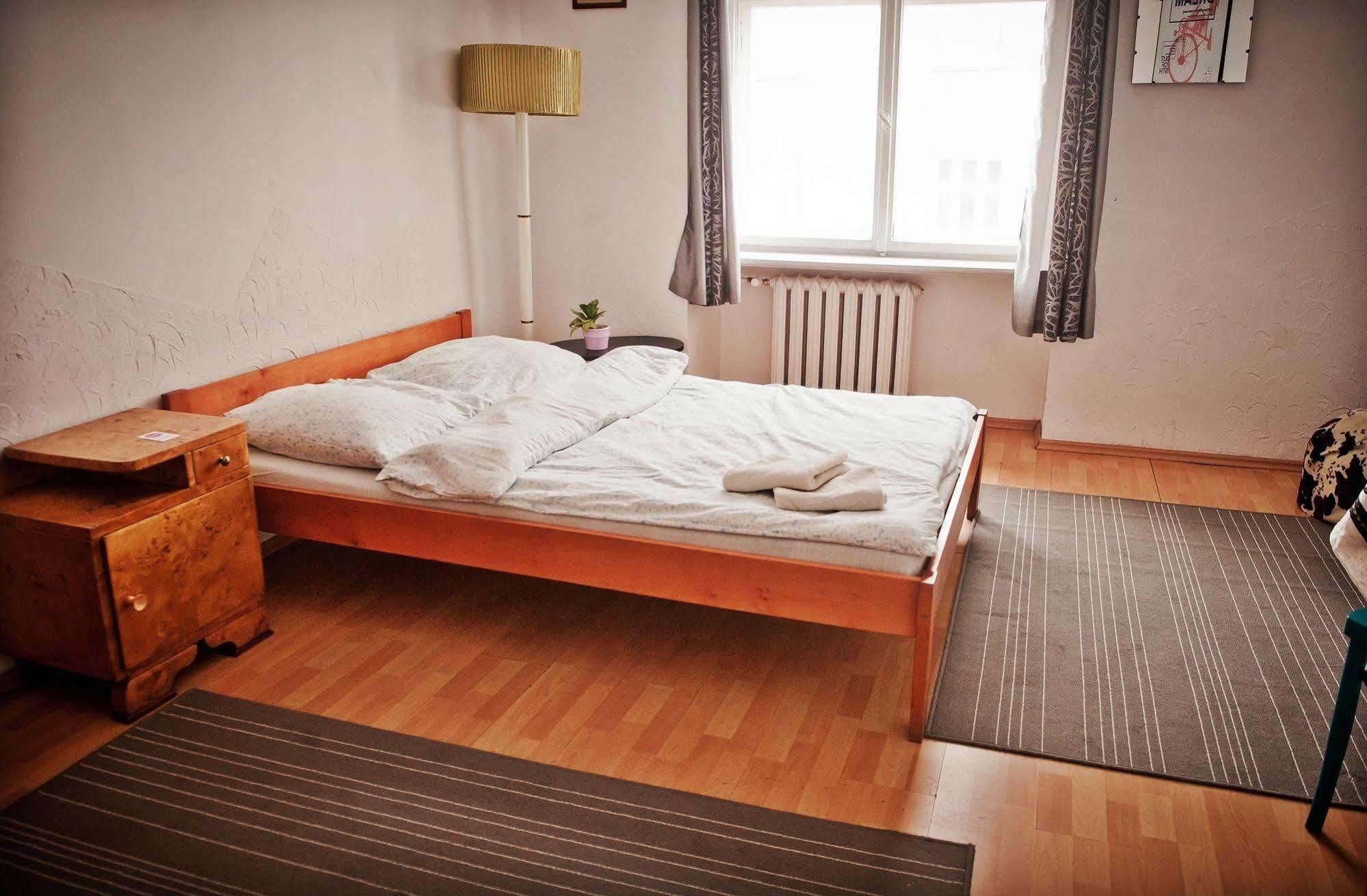 Hostel Bemma - Ozonowane Pokoje Wrocław Exteriör bild