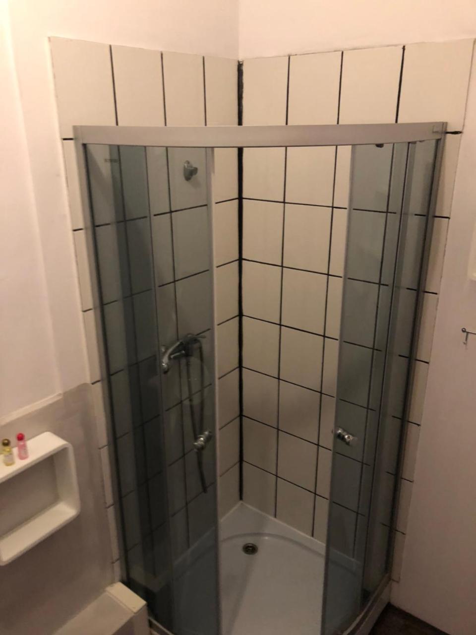 Hostel Bemma - Ozonowane Pokoje Wrocław Exteriör bild